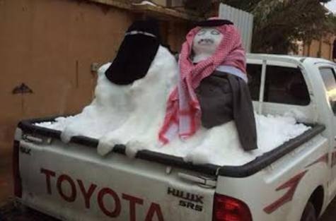 Снеговики по-саудовски. (+6 фото)